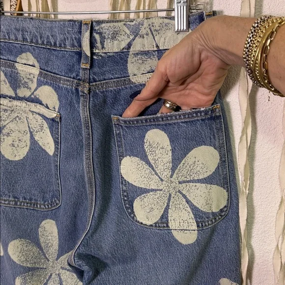The Great. The Hero Daisy Stamp Jeans Size 24